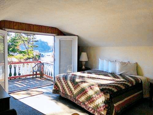 Lighthouse Inn — photo 2