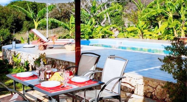 Villa with garden, BBQ & private pool — photo 3