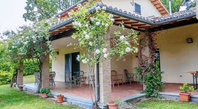 Charming farm with terrace & garden | Dogs allowed in Gubbio