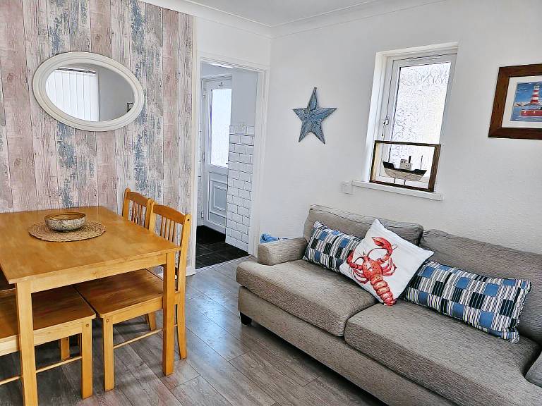 Family-friendly pleasant cottage with garden | Beach view | Close to the beach | Pets allowed — photo 2