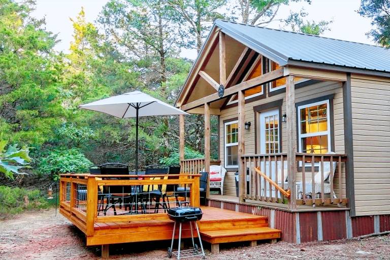 Cabin Mineola
