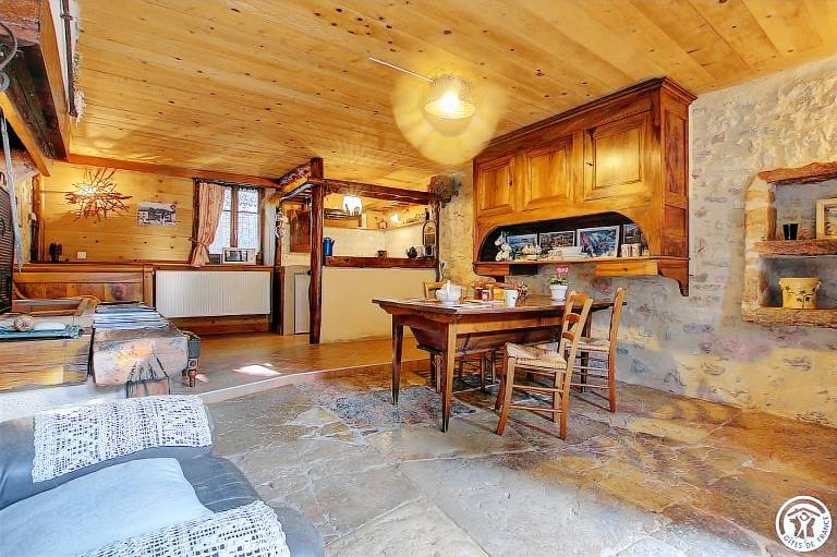 Family-oriented gite with grill, garden & terrace | Pets are welcome — photo 5