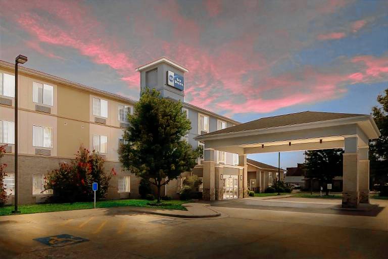 Best Western Coffeyville Central Business District Inn and Suites in Coffeyville, KS
