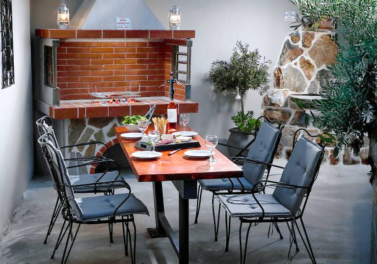 House with barbeque, jacuzzi & terrace | Suitable for remote work — photo 4