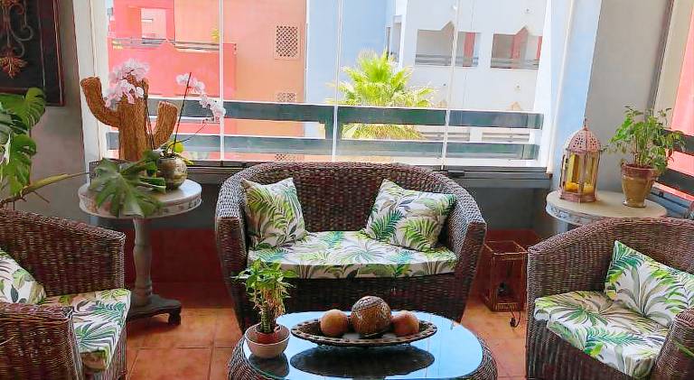 Holiday apartment with pool — photo 5