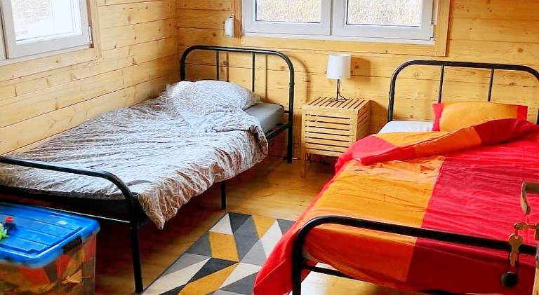 Chalet with garden & patio — photo 3