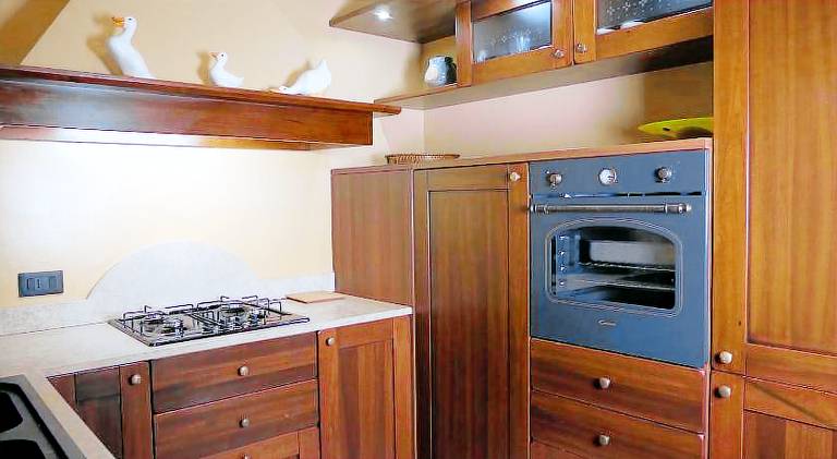 Serviced apartment with pool, terrace & barbeque — photo 5