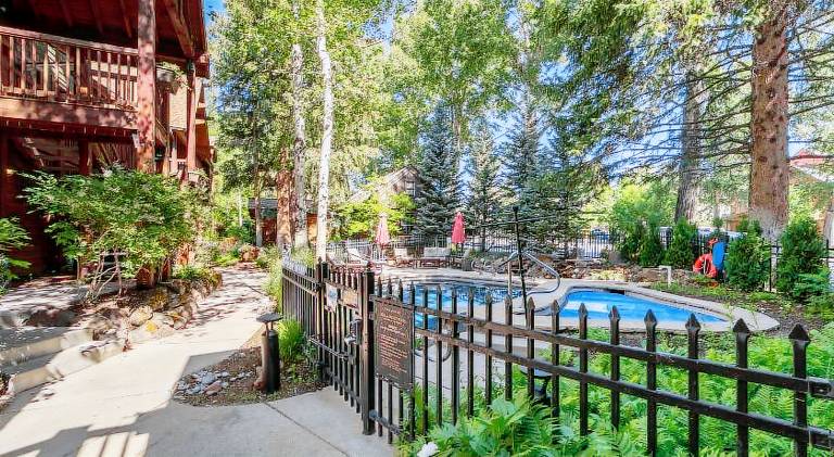 House with hot tub & pool | Good for workation — photo 3
