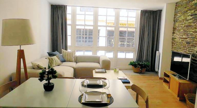 Serviced apartment with patio — photo 2