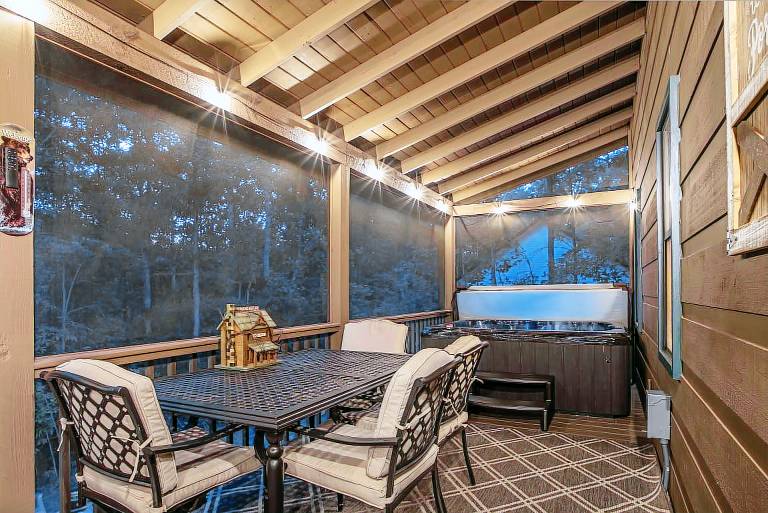 Cabin Blairsville