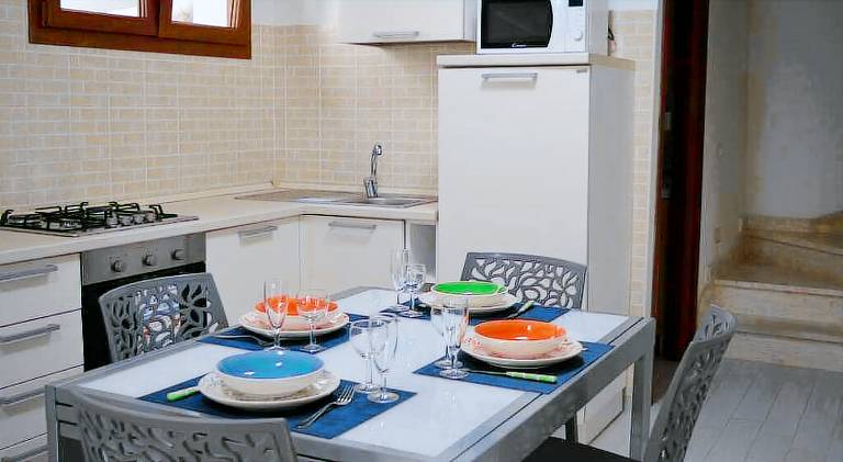 Villa with 2 rooms for 4 persons — photo 4