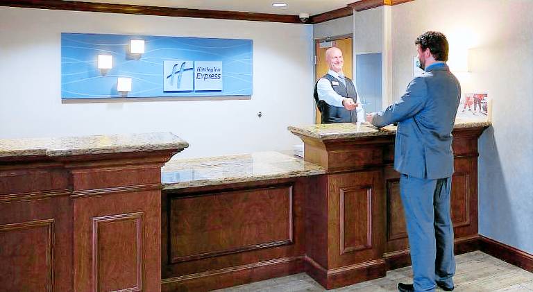 Holiday Inn Express & Suites Bloomington West By IHG — photo 5