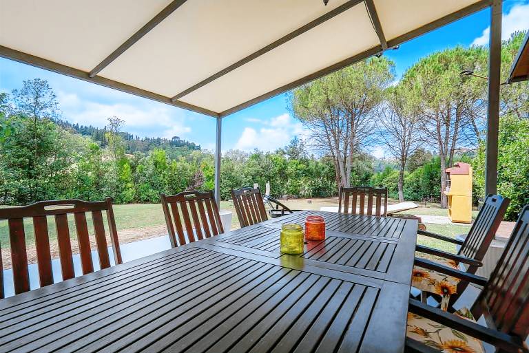 Villa with BBQ, yard & private pool — photo 3