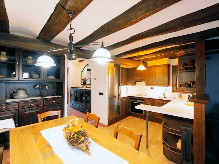 Villa with 5 rooms for 10 persons — photo 2