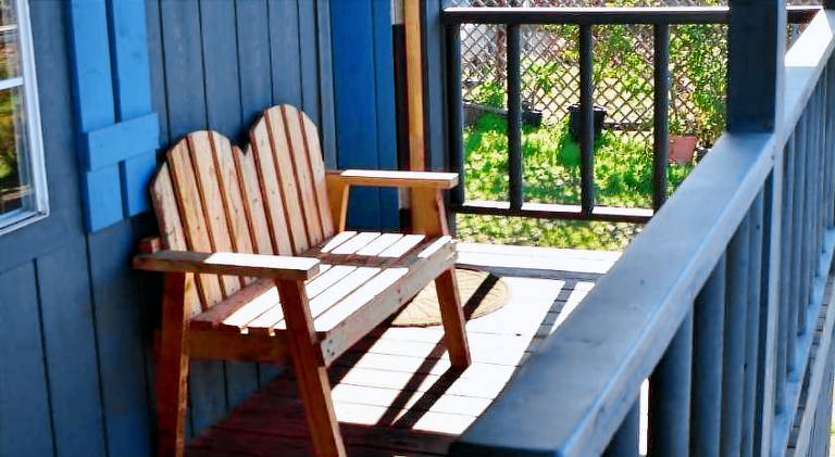 Nice lodge with patio & yard | Pet-friendly — photo 4