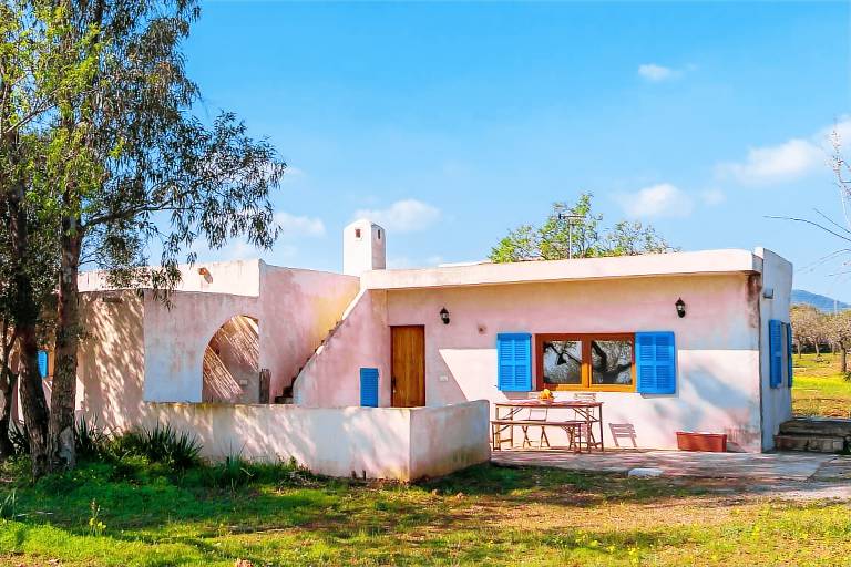 Vacation Home "Sa Casona" in a Rural Area and Near the Beach — photo 3