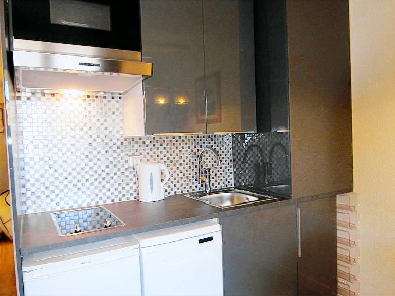 Cozy 1BR Apartment for 6 with Pool & Sauna, Near Slopes - L'Alpe d'Huez — photo 5