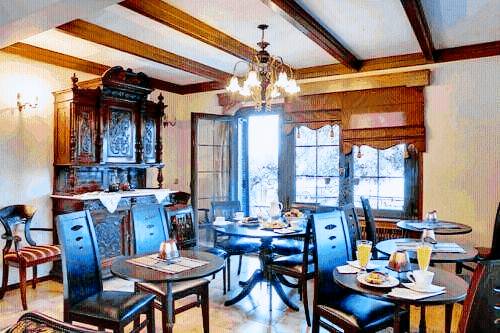 House Naousa