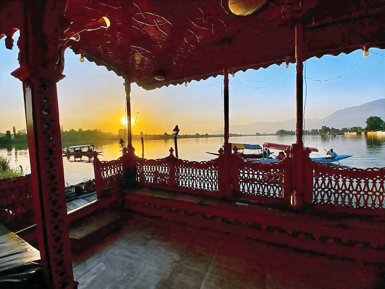 Houseboat  Nagin Bagh