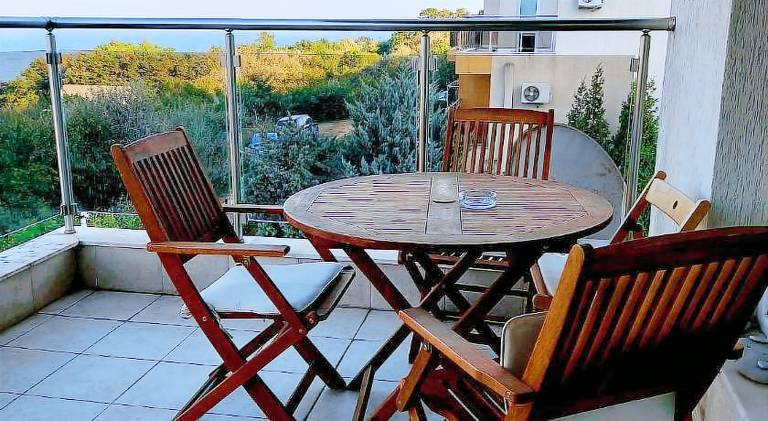 Apartment with BBQ, private pool & patio | Suitable for remote work — photo 5