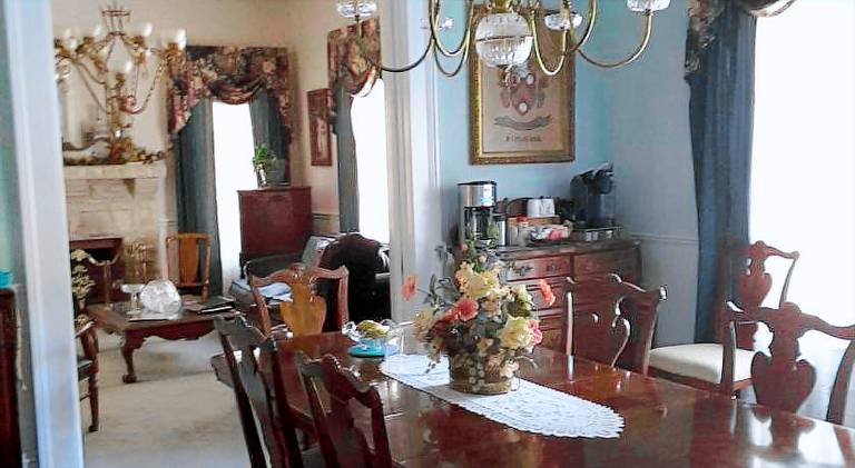 Strickland Arms Bed and Breakfast