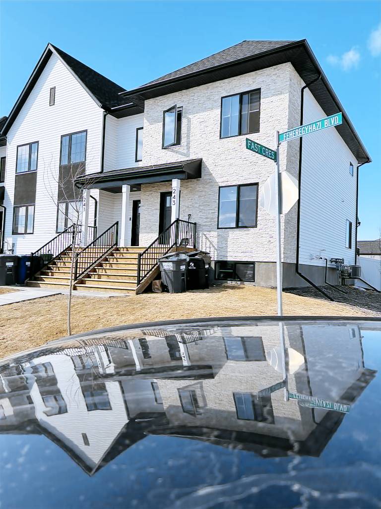 House  Saskatoon