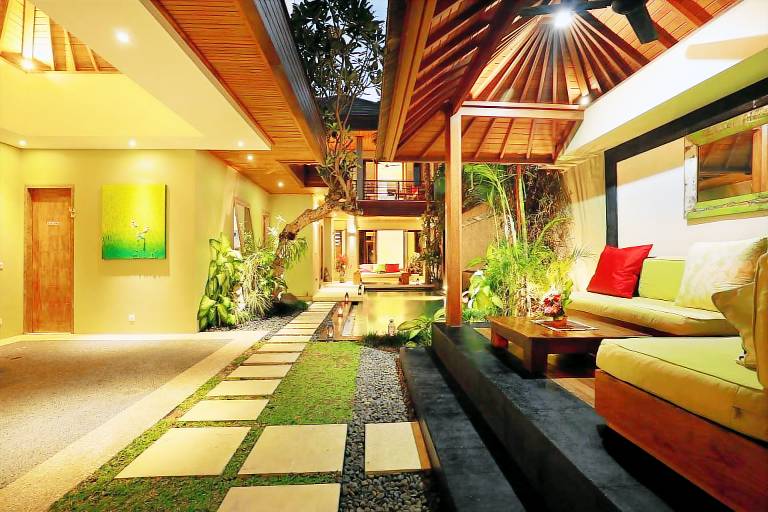 Villa The Hotman Paris II Seminyak (Cantik) — photo 3