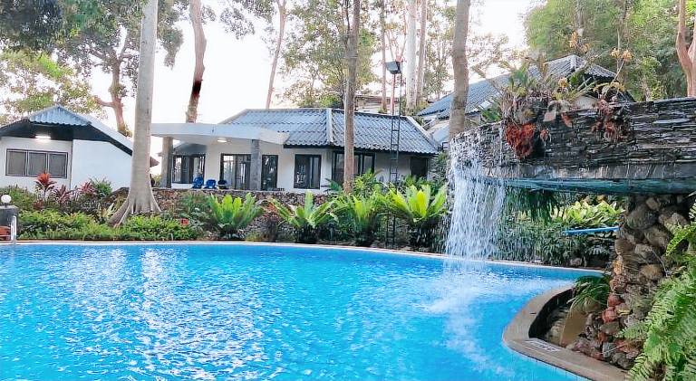 Lovely house with barbecue, pool & garden | Pets allowed — photo 4