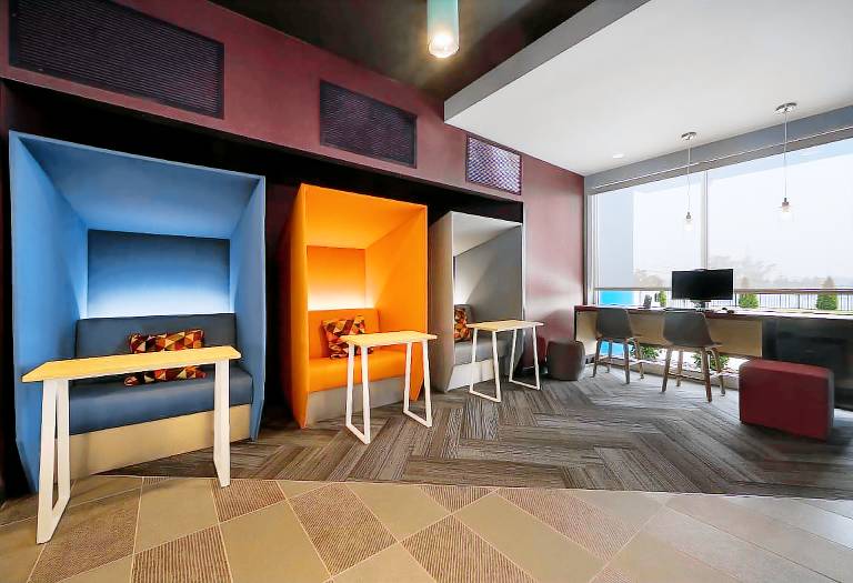 Tru by Hilton Novi Detroit — photo 5