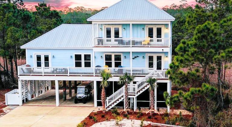 House with pool | Pets allowed in Gulf Shores, AL