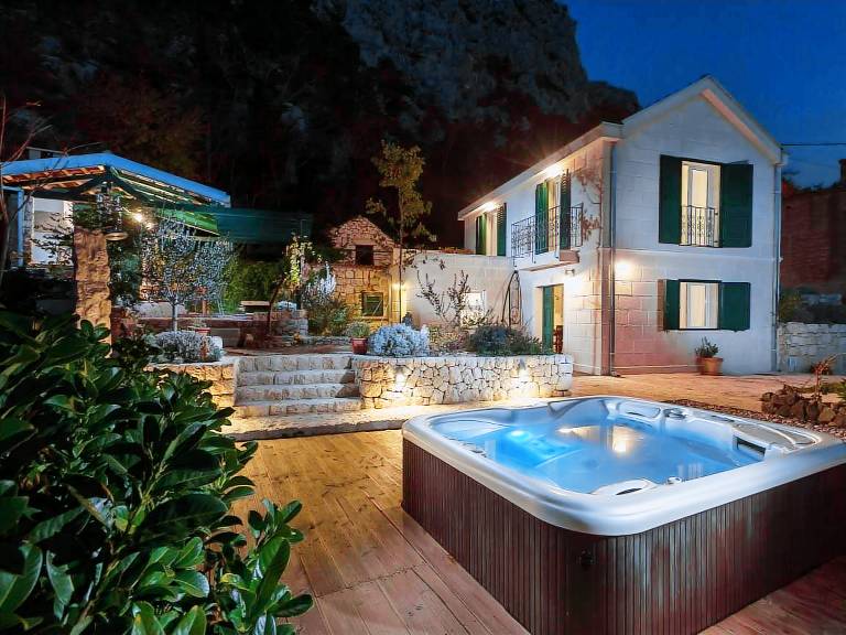 Ferienhaus in Makarska, Tučepi für max. 4 Personen Ferienhaus in Makarska, Tučepi für max. 4 Personen