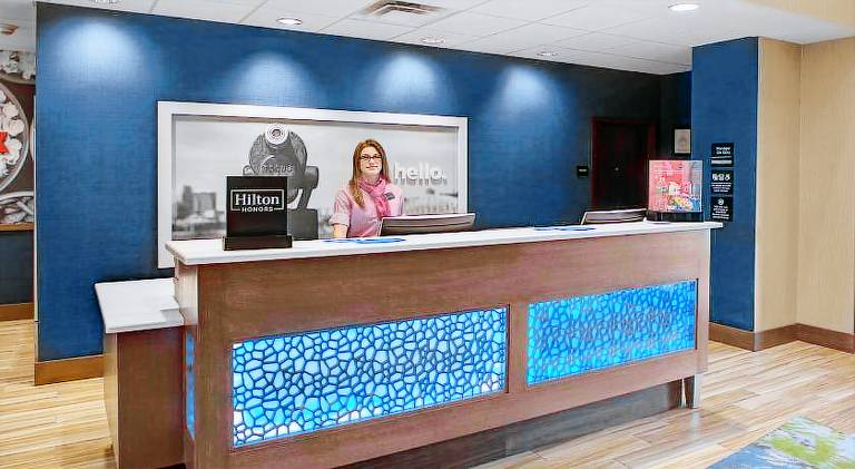 Hampton Inn & Suites Syracuse-North (Airport Area) — photo 5
