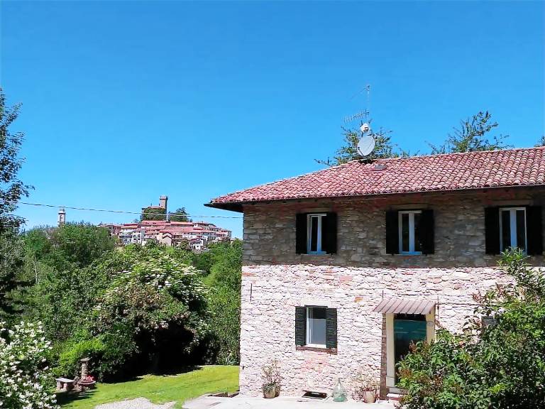 Apartment 'Casa Dei Nonni' with Mountain View, Private Terrace and Wi-Fi in Alessandria