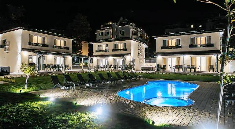 Villa with hot tub, sauna & barbecue | Perfect for remote work | Pets are welcome in Sandanski
