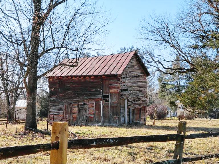 House Grottoes