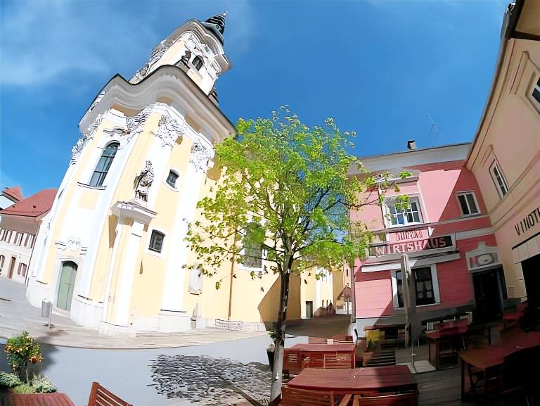 KIRCHENWIRT an der Weinstrasse Boutique Hotel
