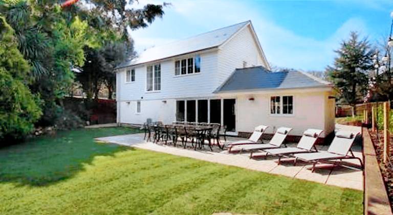 House with pool & jacuzzi | Pet-friendly — photo 5