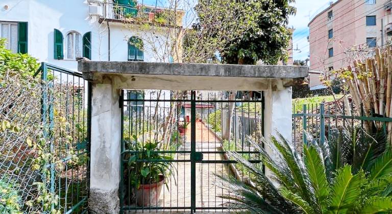 Holiday apartment with 2 rooms for 4 persons in Camogli
