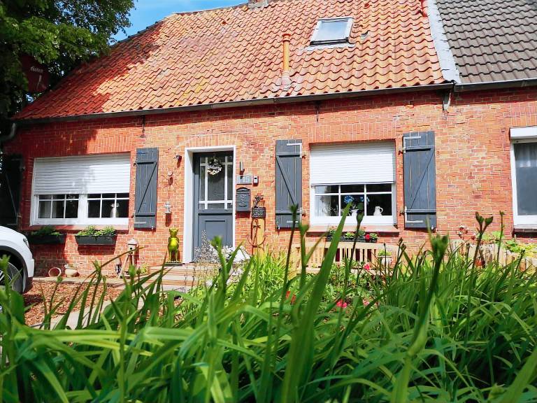 Huus an t D&ouml;rpsdiek