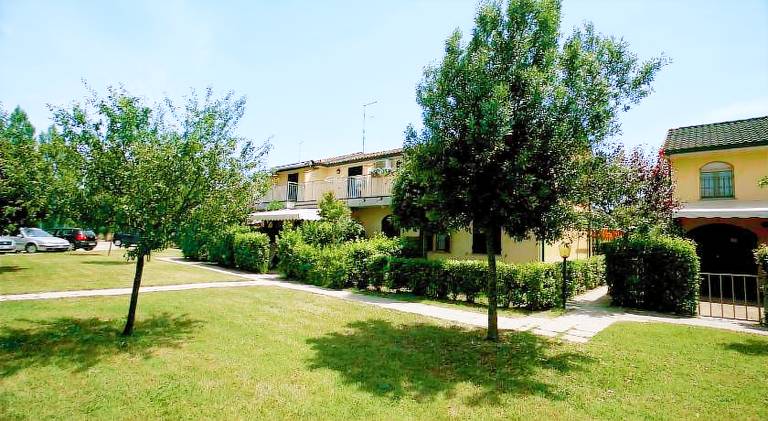 Pleasant apartment with private pool, barbecue & yard | Next to the beach | Dogs allowed — photo 5