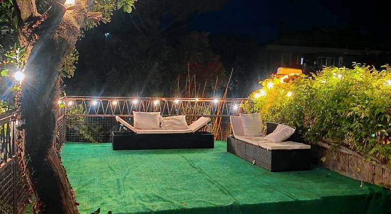 Villa with hot tub & pool — photo 2