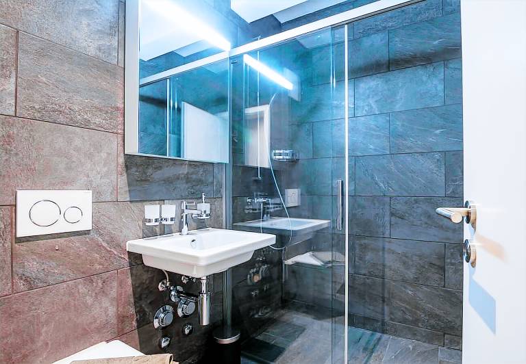 ZH Anna III - HITrental Central Station Apartments — photo 4