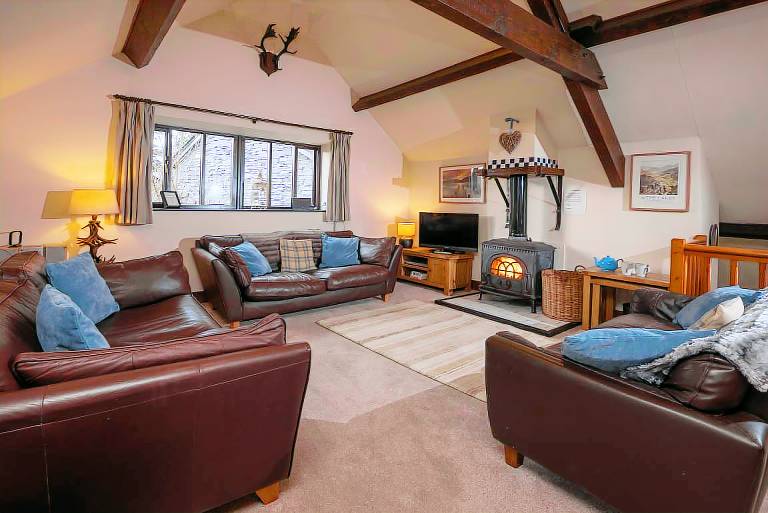 Fully equipped nice cottage with pool, sauna & yard | Pets allowed — photo 2