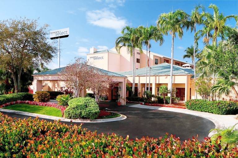 Sonesta Select Miami Lakes in Miami Lakes, FL