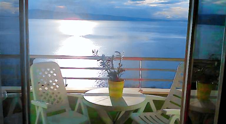 Pleasant holiday apartment with grill, garden & patio | Beach nearby | Pets allowed in Omis