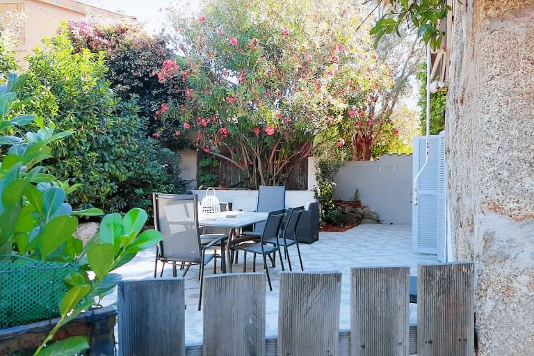 Child-friendly house with grill, terrace & garden | Sea view | Dogs allowed in Zonza