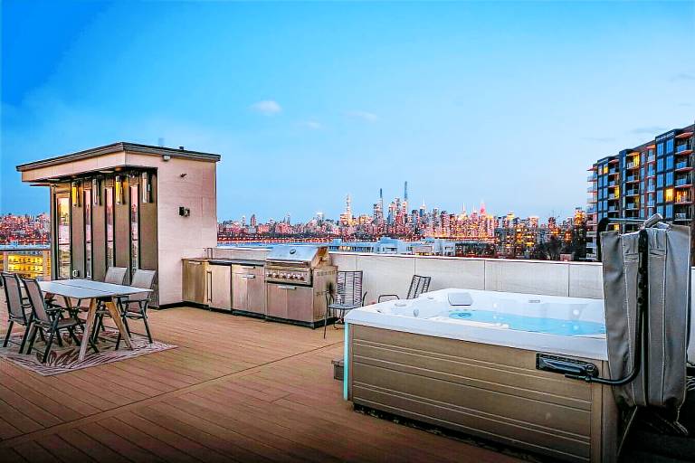 House  Cliffside Park