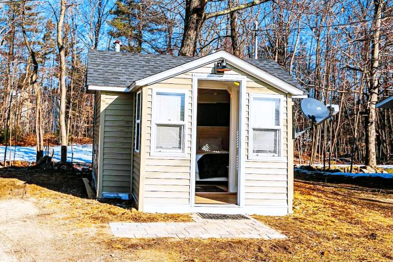 Cabin  New Ipswich