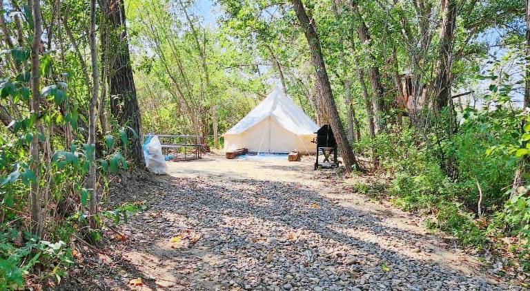 Lovely tent | Dogs allowed in Drumheller, AB