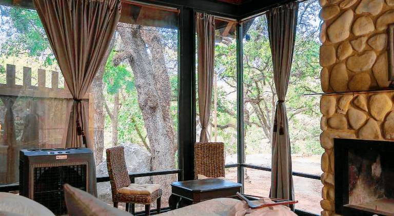 Chalet with garden, terrace & jacuzzi — photo 2